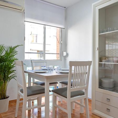 Charming 2 Bedroom Apartment At Triana Center By Oui Sevilha Exterior foto