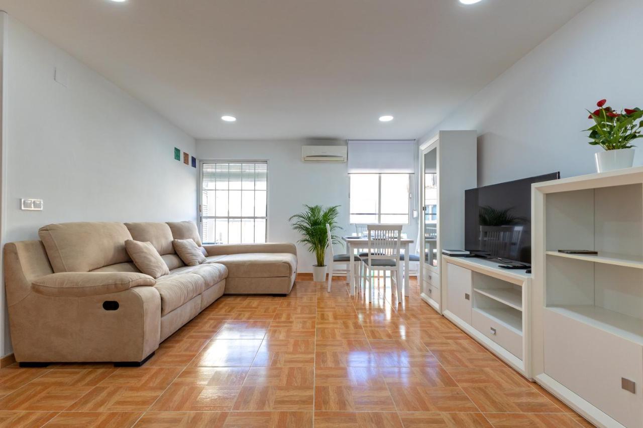 Charming 2 Bedroom Apartment At Triana Center By Oui Sevilha Exterior foto