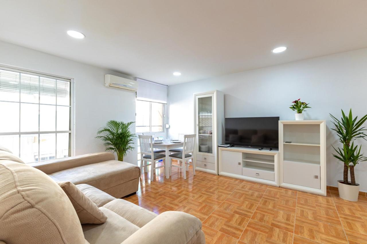 Charming 2 Bedroom Apartment At Triana Center By Oui Sevilha Exterior foto