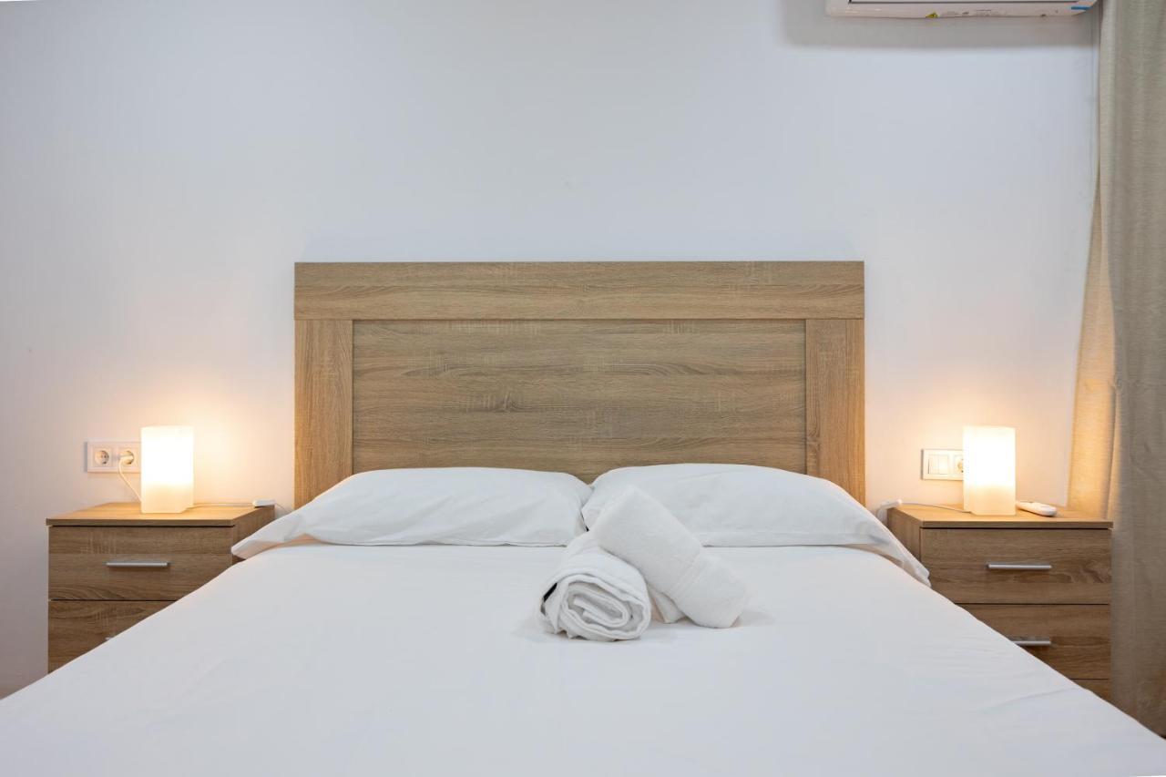 Charming 2 Bedroom Apartment At Triana Center By Oui Sevilha Exterior foto