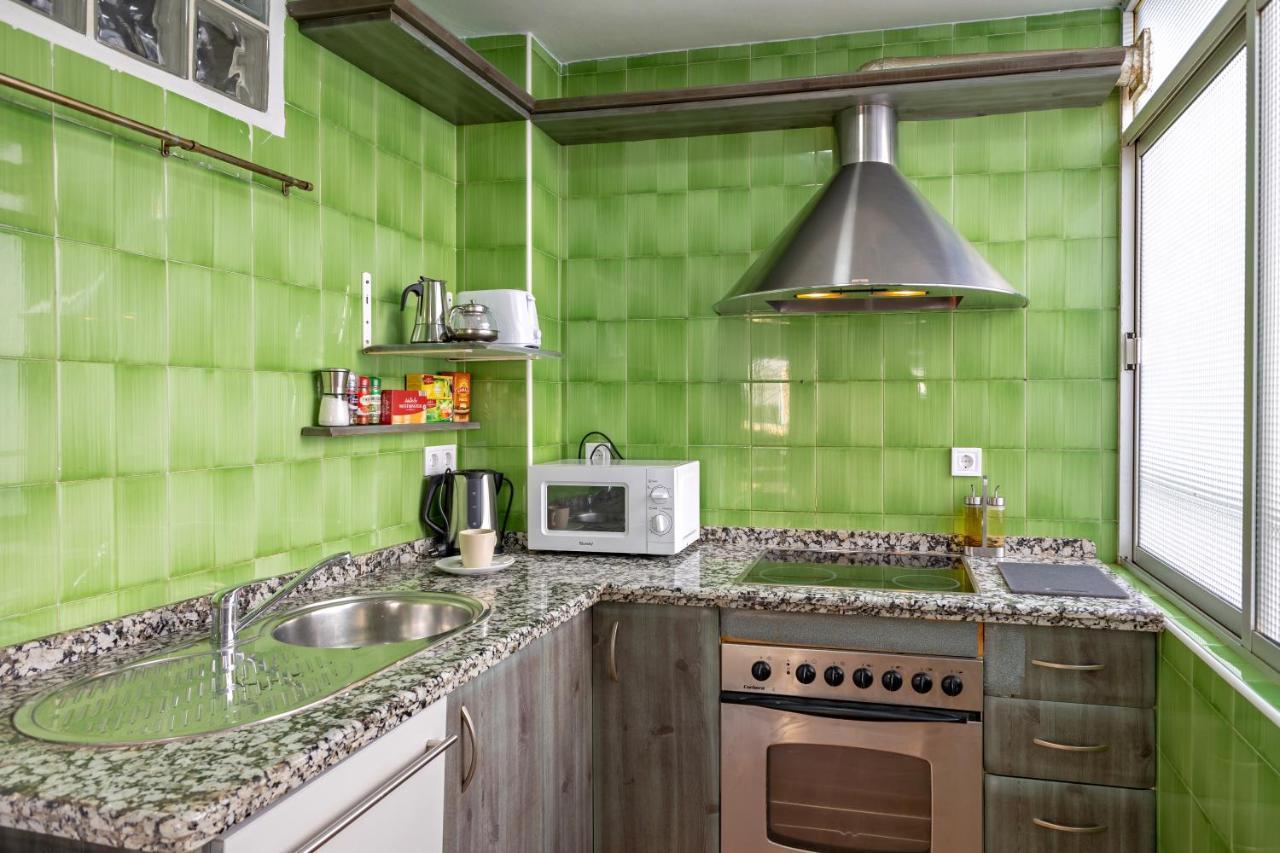 Charming 2 Bedroom Apartment At Triana Center By Oui Sevilha Exterior foto